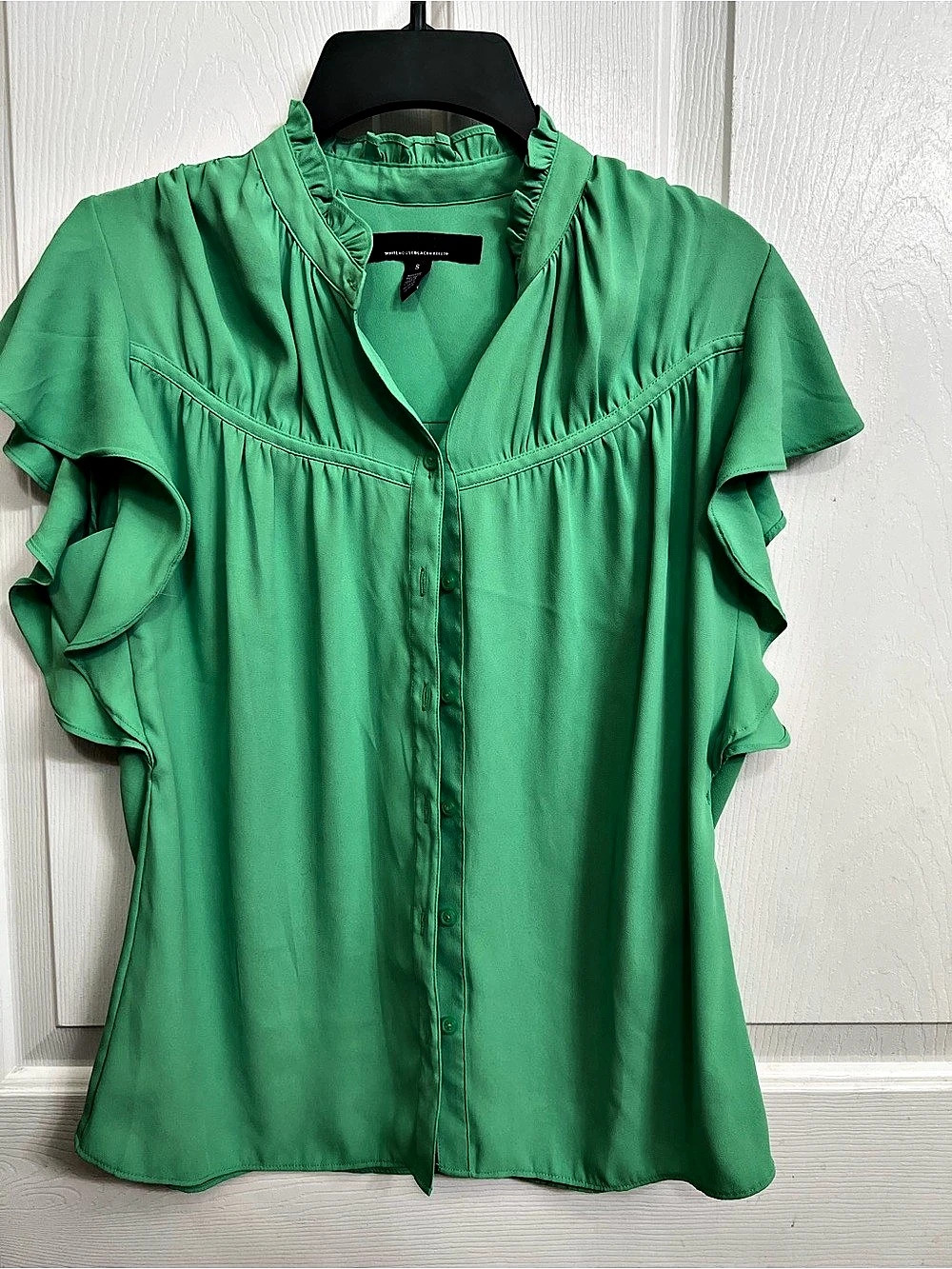 White House Black Market Ruffle Sleeve Blouse in Green Size Small